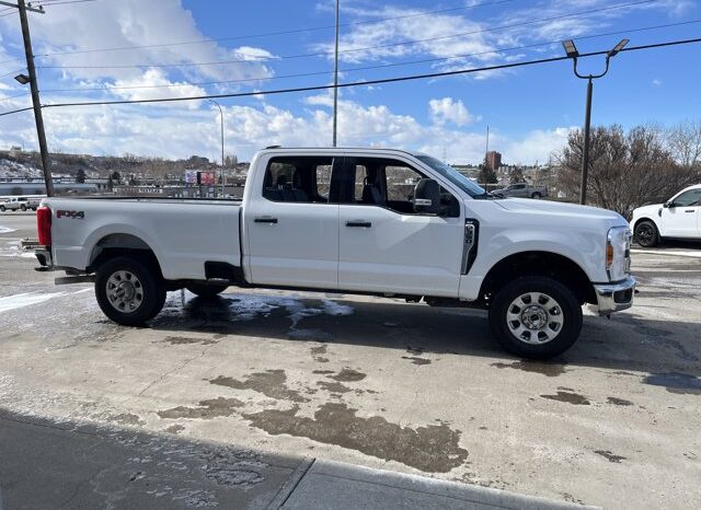 
								Used 2023 Ford Super Duty F-350 SRW full									