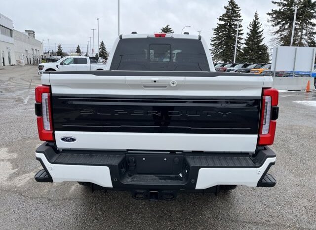 
								New 2026 Ford Super Duty F-350 SRW Platinum 4WD full									