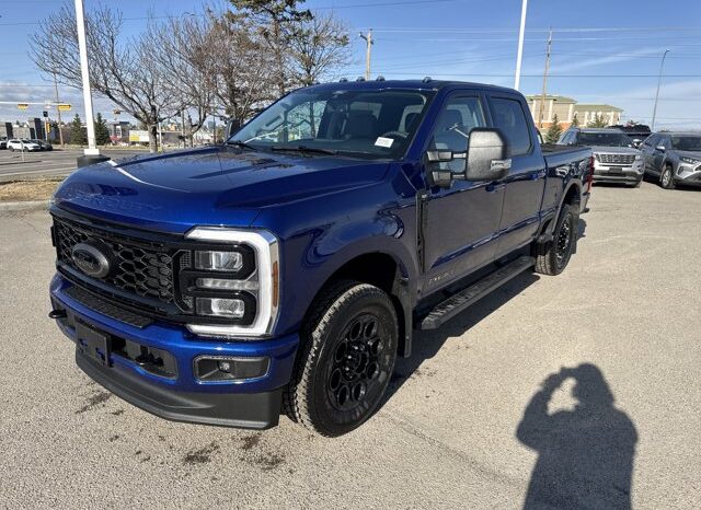 
								New 2026 Ford Super Duty F-350 SRW XLT full									