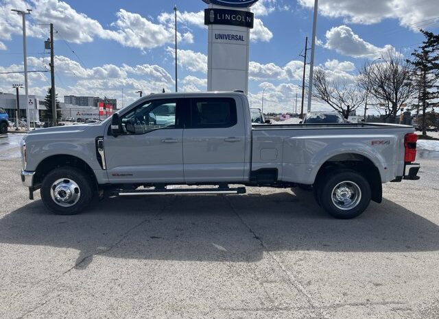 
								New 2026 Ford Super Duty F-350 Dually XLT full									