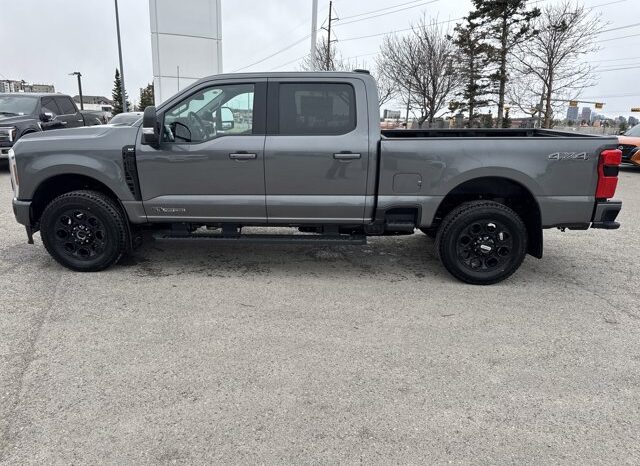 
								New 2026 Ford Super Duty F-350 SRW XLT full									