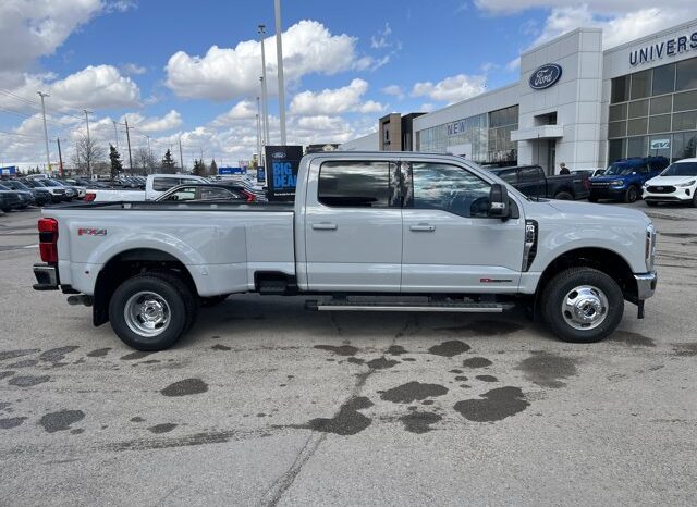 
								New 2026 Ford Super Duty F-350 Dually XLT full									