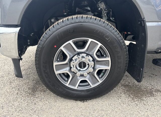 
								New 2026 Ford Super Duty F-250 SRW LARIAT 4WD full									