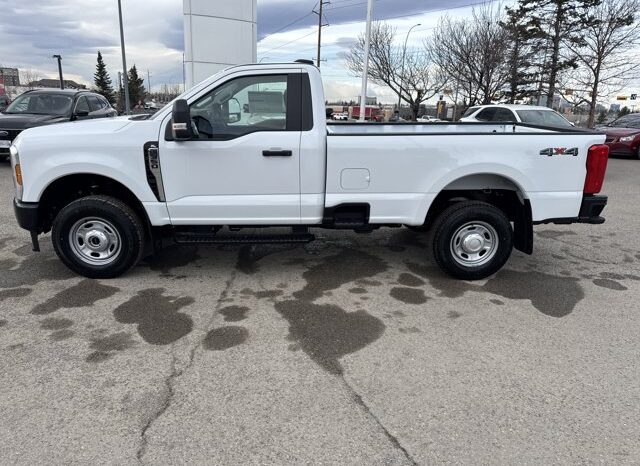 
								New 2026 Ford Super Duty F-350 SRW XL 4WD full									