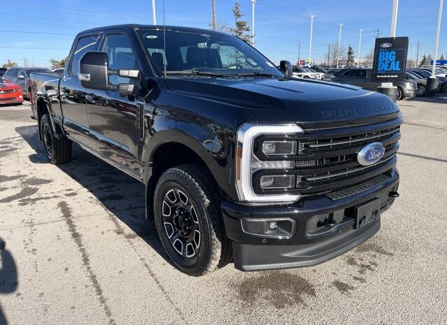 
								New 2026 Ford Super Duty F-350 SRW Platinum 4WD full									