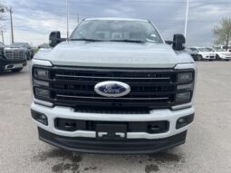 
										New 2026 Ford Super Duty F-350 SRW Platinum full									