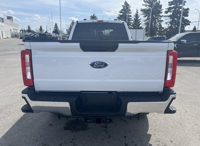 
								New 2026 Ford Super Duty F-350 SRW XLT full									