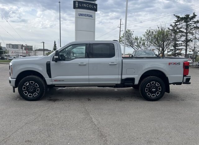 
								New 2026 Ford Super Duty F-350 SRW Platinum full									