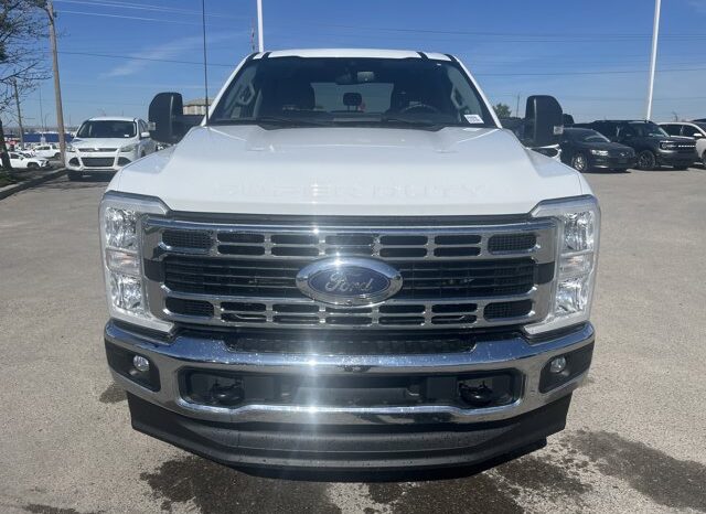 
								Used 2023 Ford Super Duty F-350 SRW full									