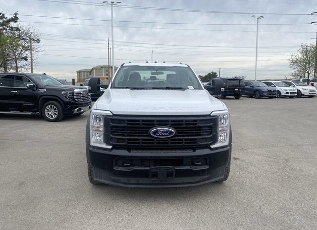 
								New 2026 Ford Super Duty F-450 Dually XL full									