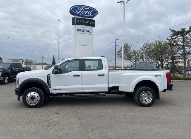 
								New 2026 Ford Super Duty F-450 Dually XL full									