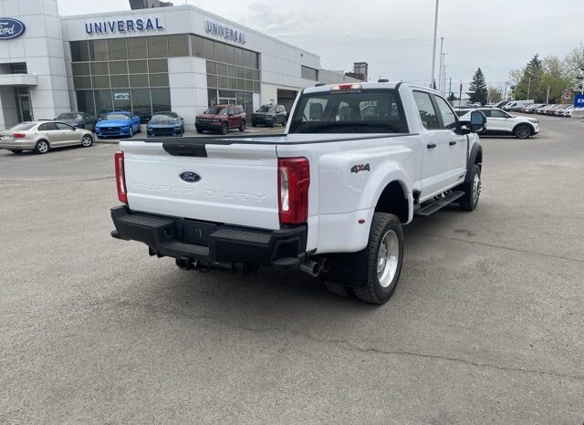 
								New 2026 Ford Super Duty F-450 Dually XL full									