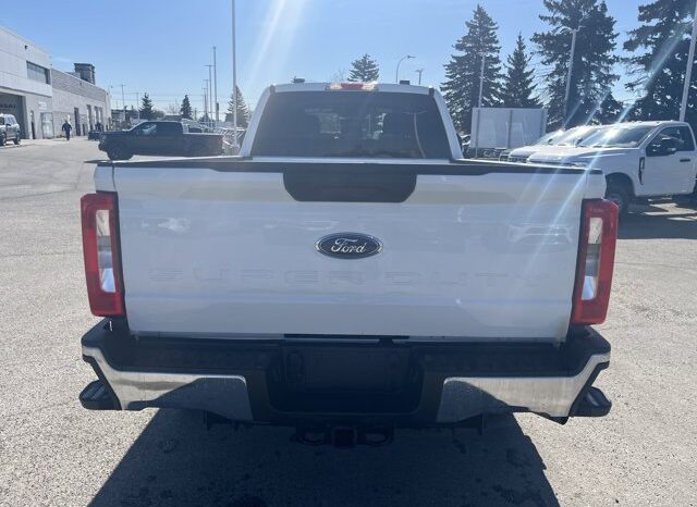 
								Used 2023 Ford Super Duty F-350 SRW full									