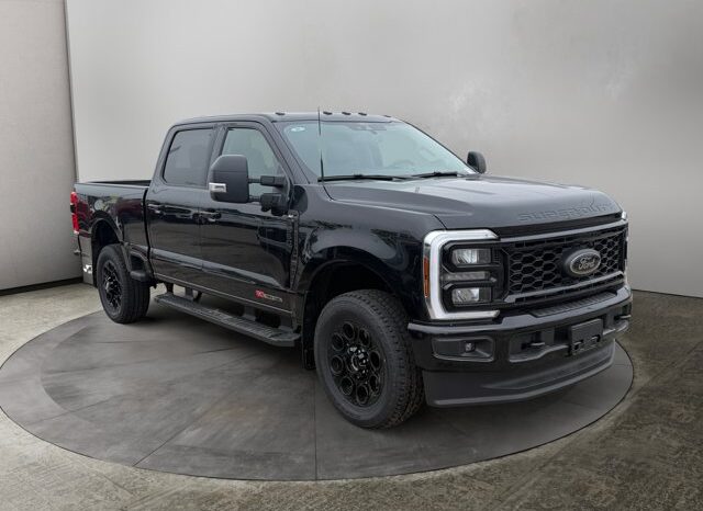 
								New 2026 Ford Super Duty F-350 SRW XLT full									